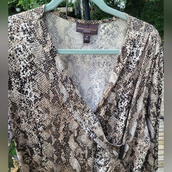 Dana Buchman Brown Snake Print Blouse - Picture 4 of 11